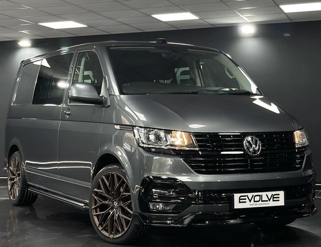 2021 21 Volkswagen Transporter 2.0 TDI T32 Highline Kombi Double Cab 5dr Diesel DSG FWD SWB Euro 6 (s/s) (150 ps)