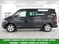 USED 2022 22 VOLKSWAGEN TRANSPORTER T30 2.0 TDI 150 BHP SWB HIGHLINE KOMBI 5 SEATS ( SAT NAV / NO VAT ! ) 5 SEATS | SAT NAV | AIR CON | NO VAT !