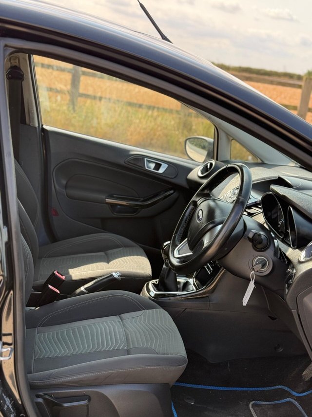 2015 FORD FIESTA - Photo 12