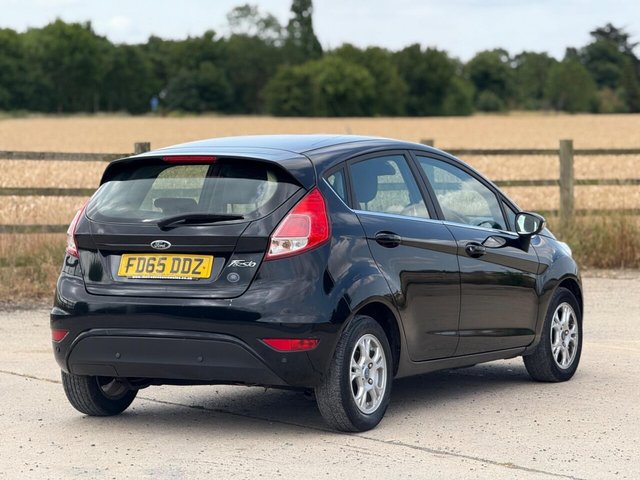 2015 FORD FIESTA - Photo 6