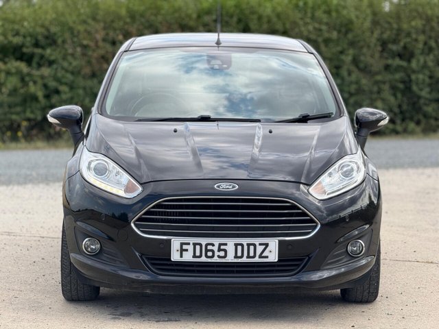 2015 FORD FIESTA - Photo 2