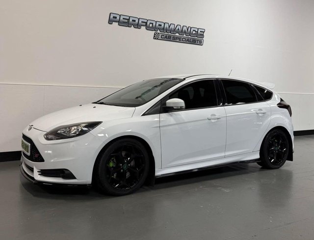 2014 64 Ford Focus 2.0T EcoBoost ST-2 Hatchback 5dr Petrol Manual Euro 5 (s/s) (250 ps)