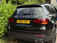 USED 2021 21 MERCEDES-BENZ GLC 2.0 GLC300de 13.5kWh AMG Line (Premium) SUV 5dr Diesel Plug-in Hybrid G-Tronic+ 4MATIC Euro 6 (s/s) (306 ps) 