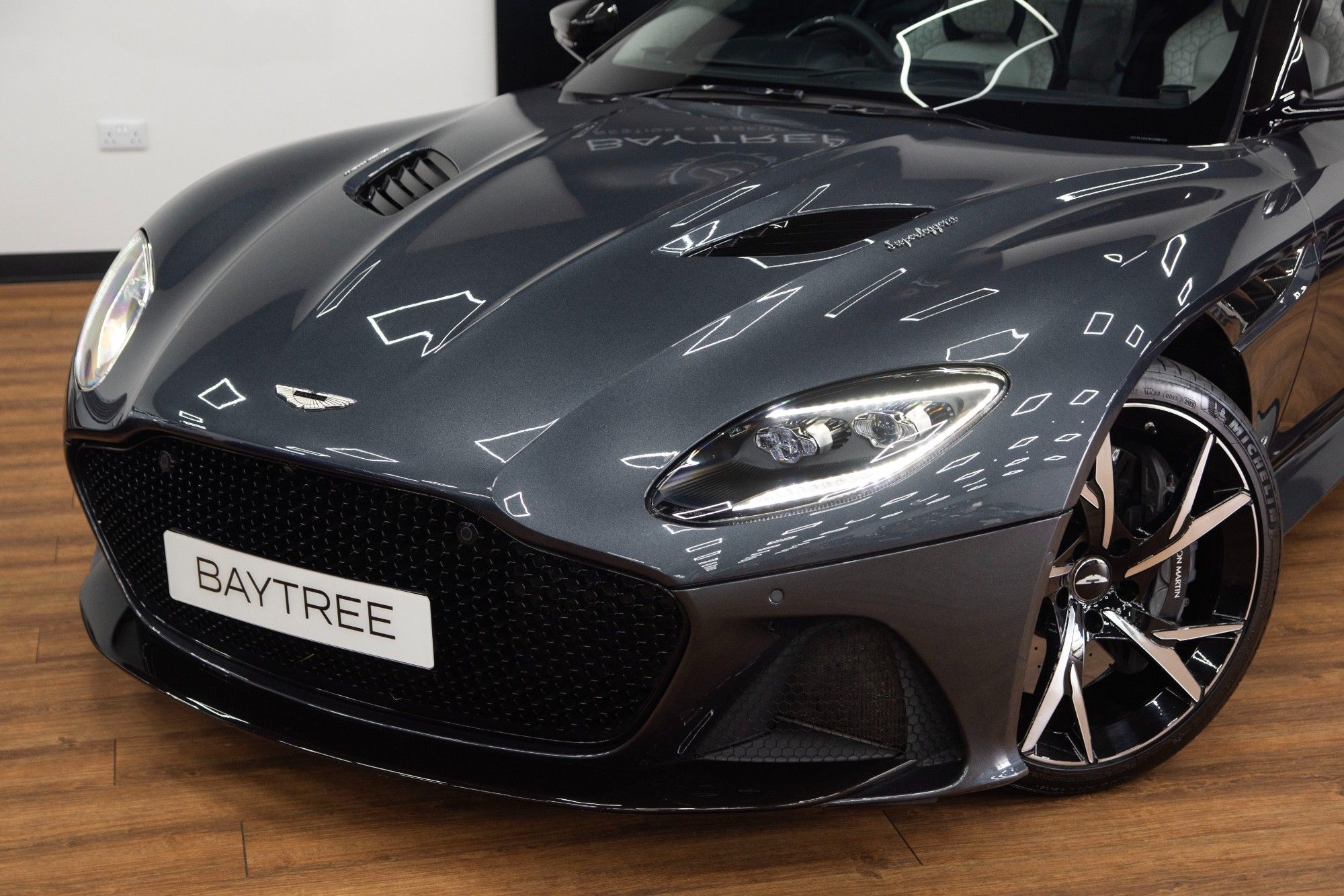 USED 2018 68 ASTON MARTIN DBS 5.2 V12 BiTurbo Superleggera Coupe 