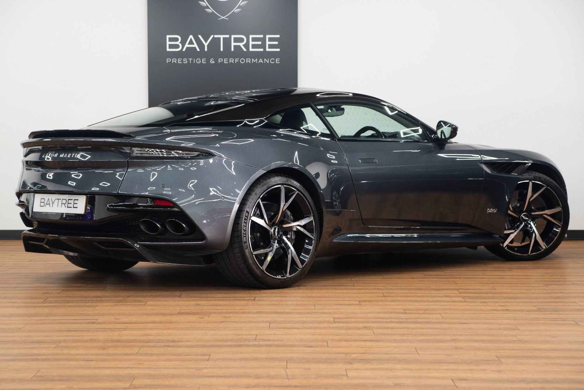 USED 2018 68 ASTON MARTIN DBS 5.2 V12 BiTurbo Superleggera Coupe 