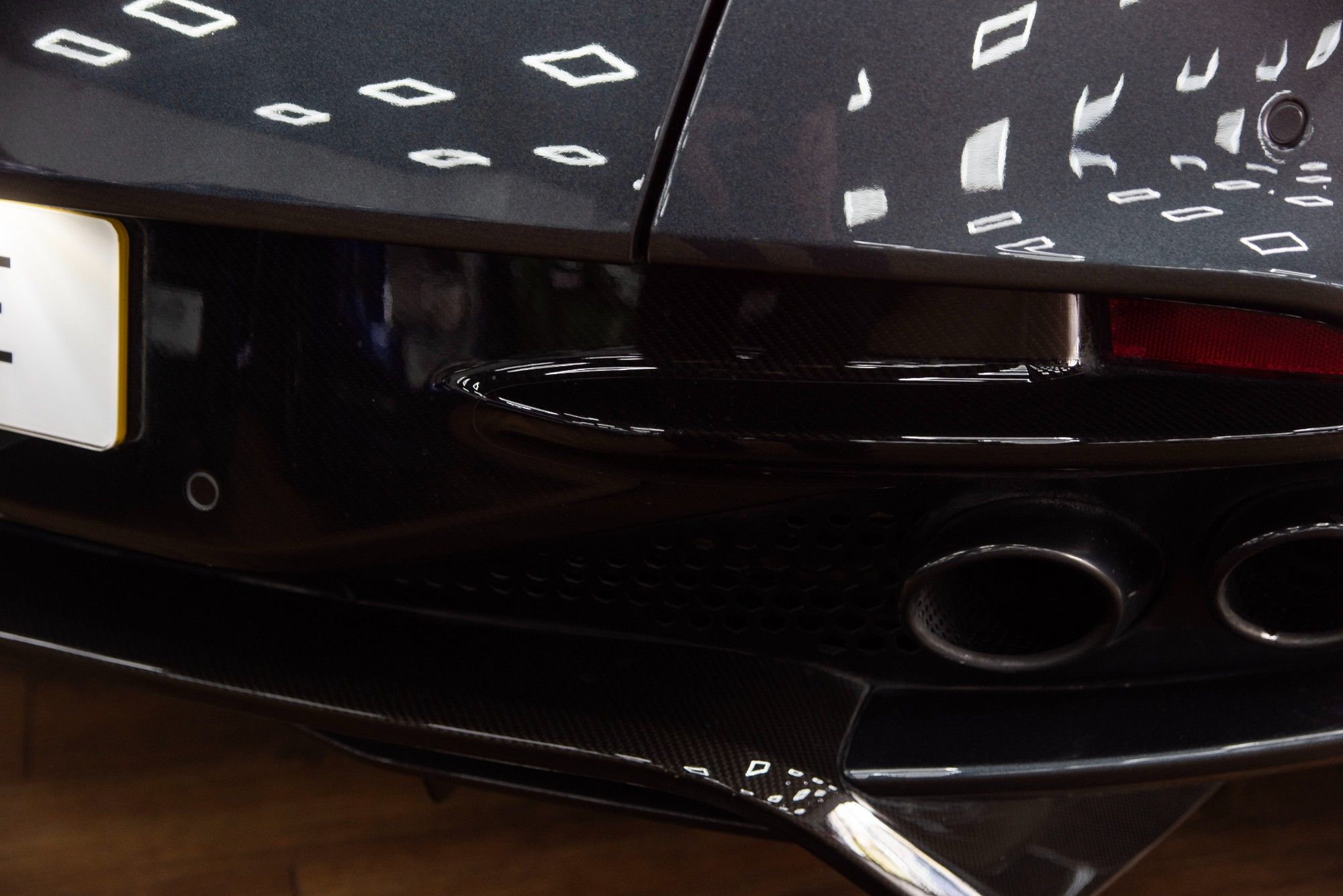 USED 2018 68 ASTON MARTIN DBS 5.2 V12 BiTurbo Superleggera Coupe 