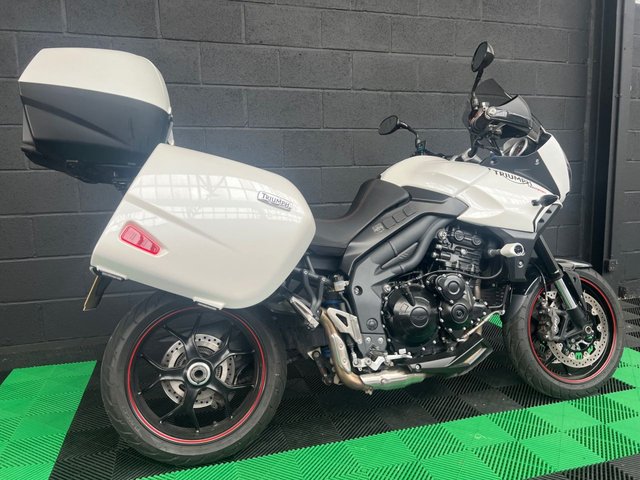 View our TRIUMPH TIGER 1050