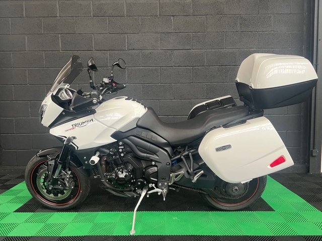 View our TRIUMPH TIGER 1050