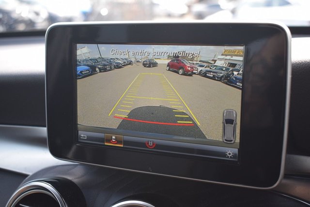 2018 Mercedes-Benz GLC - Photo 4