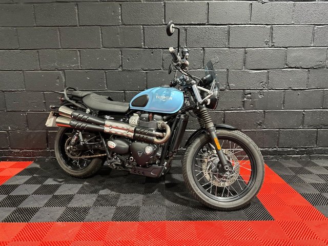 View our TRIUMPH STREET SCRAMBLER