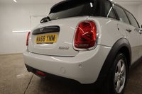 USED 2018 68 MINI HATCH 1.5 Cooper Hatchback 5dr Petrol Steptronic Euro 6 (s/s) (136 ps) 