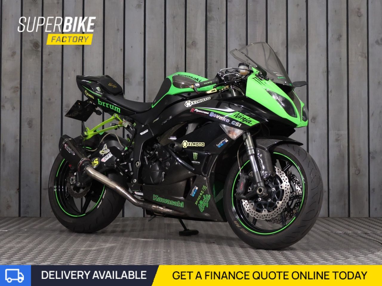 2010 KAWASAKI NINJA ZX-6R GREEN with 21795 miles - Used