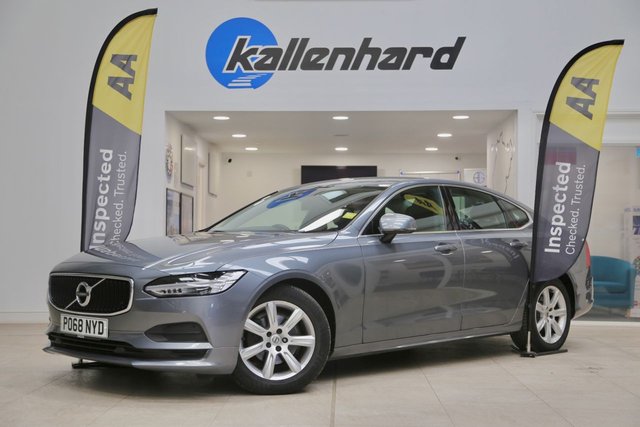 View our Volvo S90 2.0 D4 Momentum Saloon 4dr Diesel Auto Euro 6 (s/s) (190 ps)
