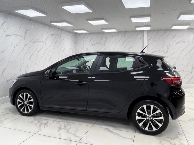 2022 Renault Clio 1L Iconic Edition 5dr - Photo 8