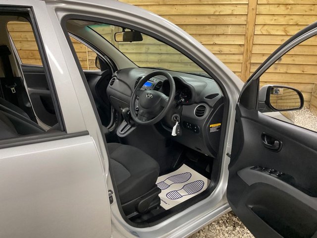 2012 HYUNDAI I10 (2012) - Photo 11