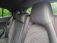 USED 2015 15 MERCEDES-BENZ GLA 2.1 GLA220 CDI AMG Line SUV 5dr Diesel 7G-DCT 4MATIC Euro 6 (s/s) (170 ps) REAR CAMERA | ULEZ | EURO6