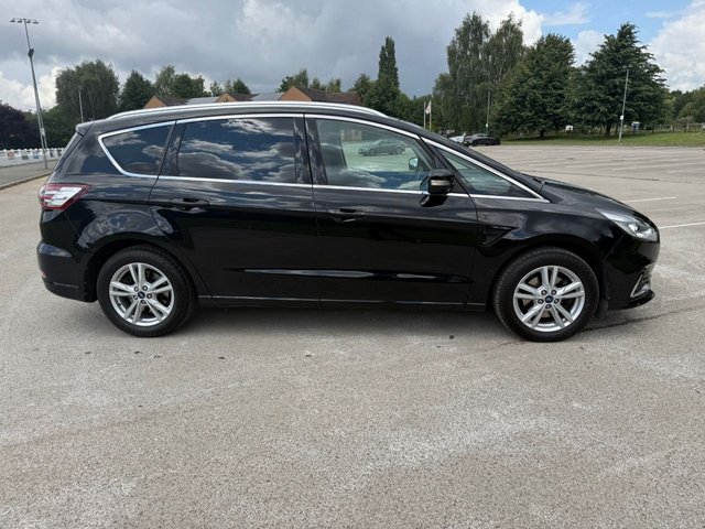 2021 Ford S-Max 2L Titanium 5dr - Photo 8