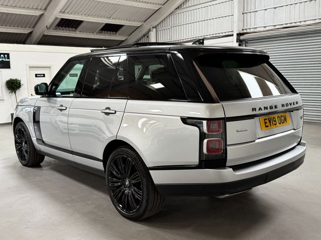 View our LAND ROVER RANGE ROVER