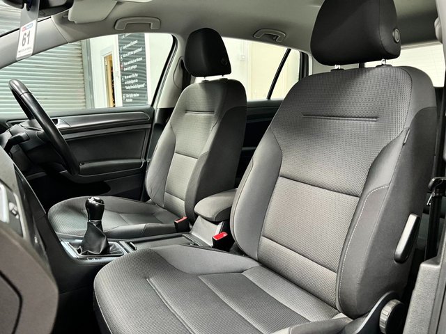 View our VOLKSWAGEN GOLF