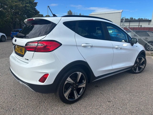 2022 FORD FIESTA - Photo 12