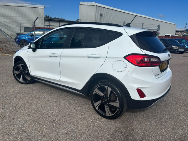 2022 FORD FIESTA - Photo 10