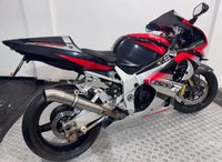 USED 2001 51 SUZUKI GSX-R1000 HPI CLEAR - AFTER MARKET EXHAUST COMES WITH NEW MOT AND WARRANTY