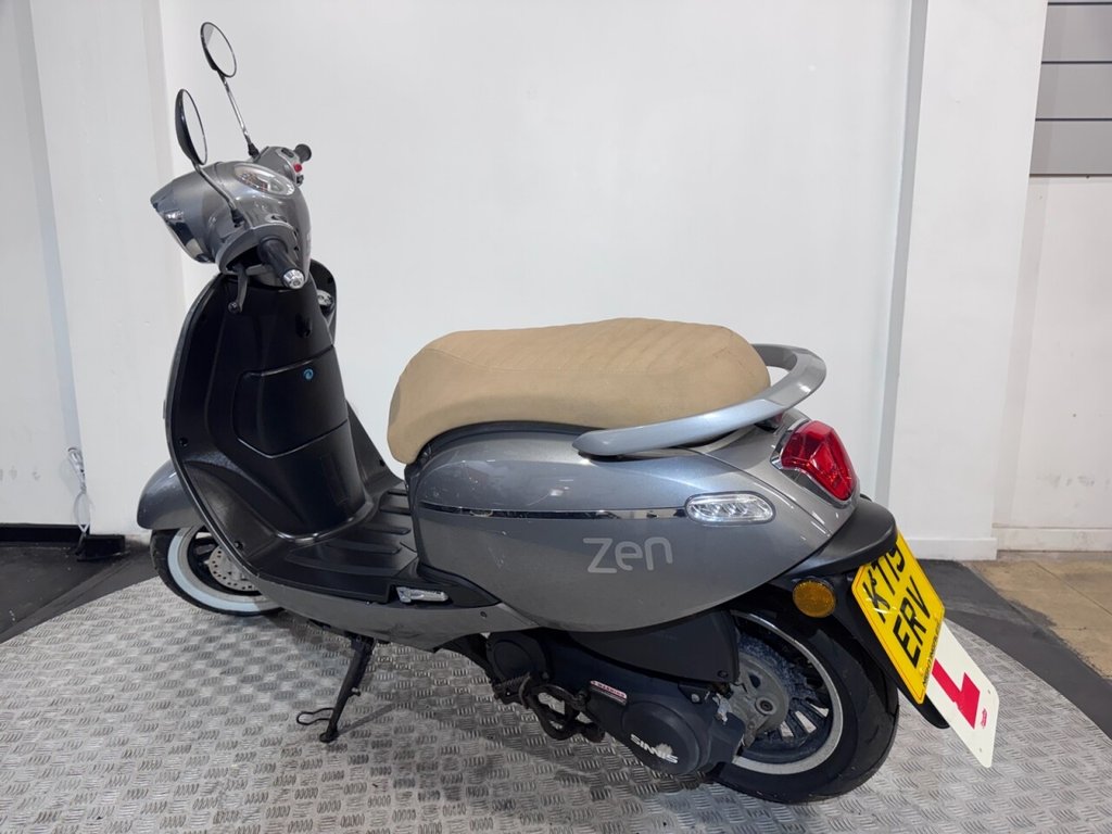 USED 2019 19 SINNIS ZN 125 T-Y TRADE BIKES AT TRADE PRICES LOW MILAGE