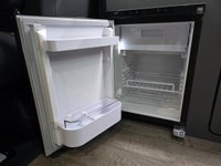 USED 2024 74 VOLKSWAGEN T6.1 Campervan 2.0 TDI T28 HIGHLINE SIGNATURE 110 BHP SWB SLIDING ISOFIX RIB BED