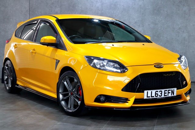 2013 63 Ford Focus 2.0T EcoBoost ST-2 Hatchback 5dr Petrol Manual Euro 5 (s/s) (250 ps)