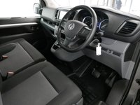 USED 2022 22 VAUXHALL VIVARO 3100 2.0D 145 BHP ELITE L2 LONG AUTOMATIC CREWCAB 6 SEATER AUTOMATIC | SAT NAV | 6 SEATS | L2 LONG