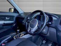 USED 2013 13 KIA SOUL 1.6 CRDi 2 SUV 5dr Diesel Manual Euro 5 (126 bhp) ** AIR CONDITIONING **