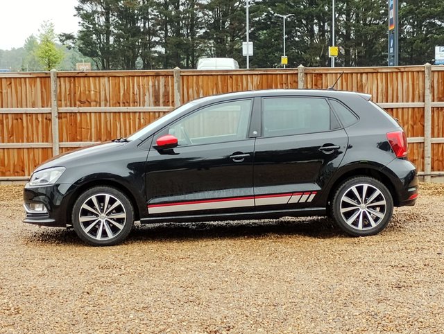 2017 VOLKSWAGEN POLO - Photo 2