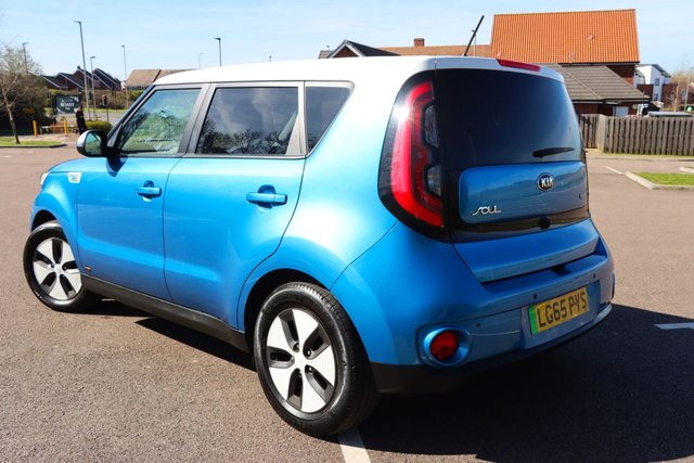 2015 KIA SOUL - Photo 3