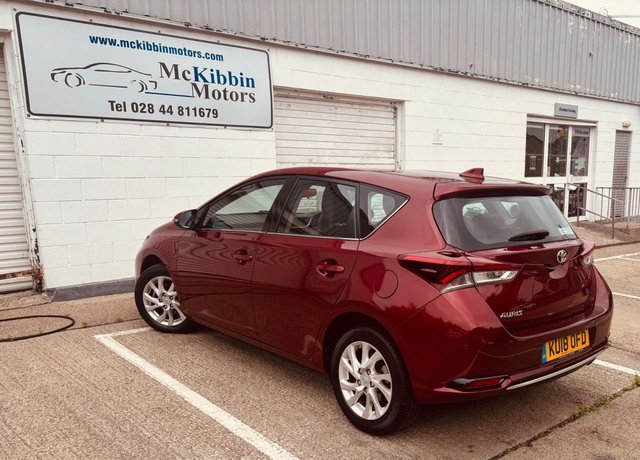 2018 TOYOTA AURIS 1.2 VVT-i Icon Hatchback - Photo 3