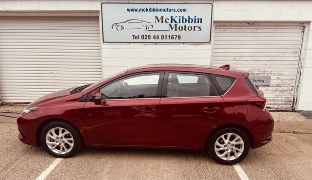 2018 TOYOTA AURIS 1.2 VVT-i Icon Hatchback - Photo 4