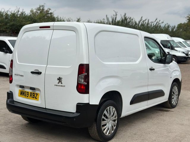 2020 PEUGEOT PARTNER - Photo 11