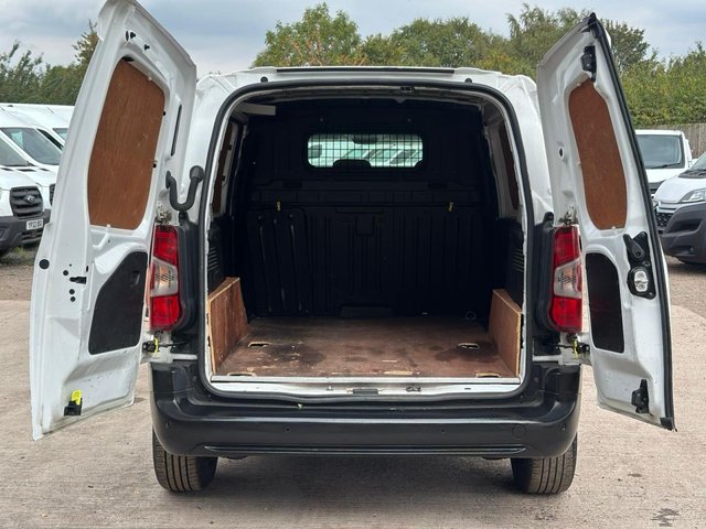 2020 PEUGEOT PARTNER - Photo 9