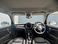 USED 2017 17 MINI HATCH 1.5 Cooper Hatchback 5dr Petrol Auto Euro 6 (s/s) (136 ps) Over &pound;7,600 Of Extras, CHILI Pack, Rear Parking Sensors, Dual Zone Climate Control A/C, Ambient Lighting, MINI Drive Modes