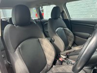 USED 2017 17 MINI HATCH 1.5 Cooper Hatchback 5dr Petrol Auto Euro 6 (s/s) (136 ps) Over &pound;7,600 Of Extras, CHILI Pack, Rear Parking Sensors, Dual Zone Climate Control A/C, Ambient Lighting, MINI Drive Modes