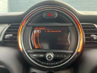 USED 2017 17 MINI HATCH 1.5 Cooper Hatchback 5dr Petrol Auto Euro 6 (s/s) (136 ps) Over &pound;7,600 Of Extras, CHILI Pack, Rear Parking Sensors, Dual Zone Climate Control A/C, Ambient Lighting, MINI Drive Modes