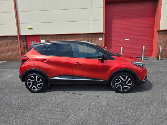 2016 RENAULT CAPTUR - Photo 12