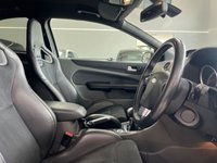 USED 2010 10 FORD FOCUS 2.5 RS Hatchback 3dr Petrol Manual (225 g/km, 301 bhp) 