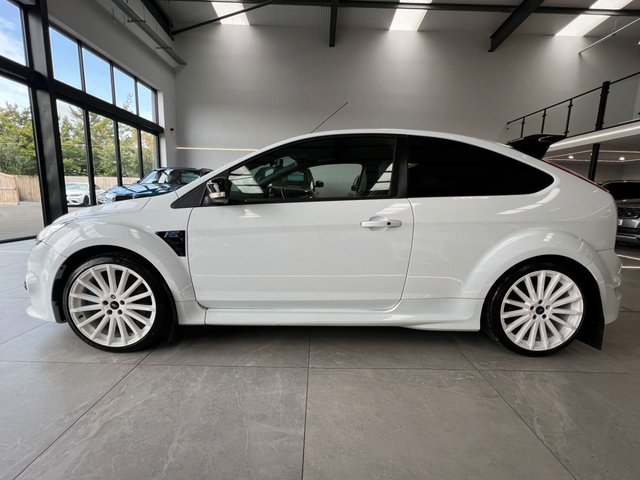 2010 FORD FOCUS 2010 2.5 RS Hatchback 3dr Petrol Manual (225 g/km, 301 bhp) - Photo 10
