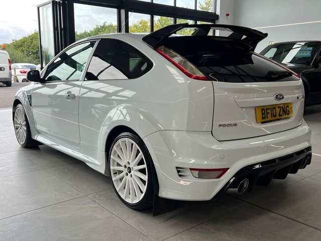 2010 FORD FOCUS 2010 2.5 RS Hatchback 3dr Petrol Manual (225 g/km, 301 bhp) - Photo 11