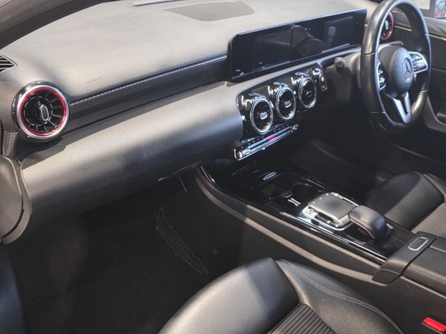 2018 Mercedes-Benz A-CLASS - Photo 12