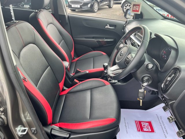 2017 KIA PICANTO - Photo 4