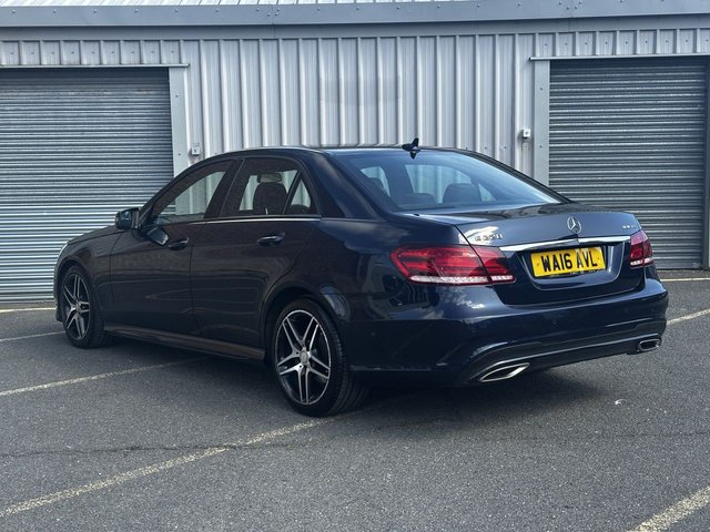 2016 Mercedes-Benz E-CLASS - Photo 3