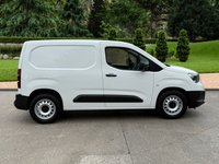 USED 2022 22 VAUXHALL Combo Electric 2300 50kWh Dynamic Panel Van 5dr Electric Auto L1 H1 (136 ps) GREAT VALUE GREY 50KW-CCS CHARGER