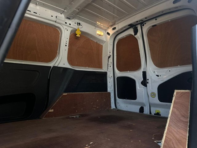 2020 PEUGEOT PARTNER - Photo 11