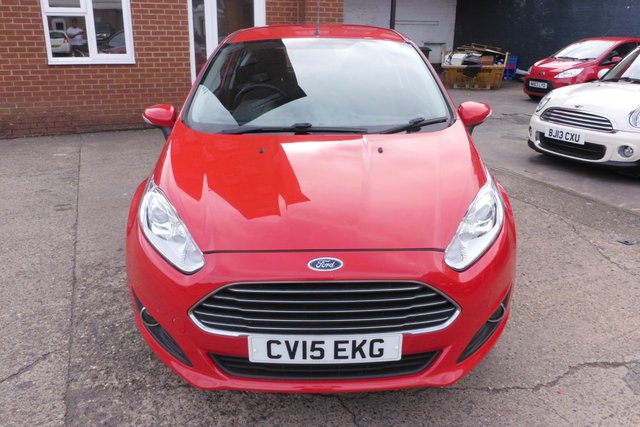 2015 FORD FIESTA - Photo 8